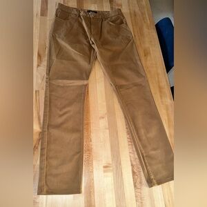 Men’s tan pants
